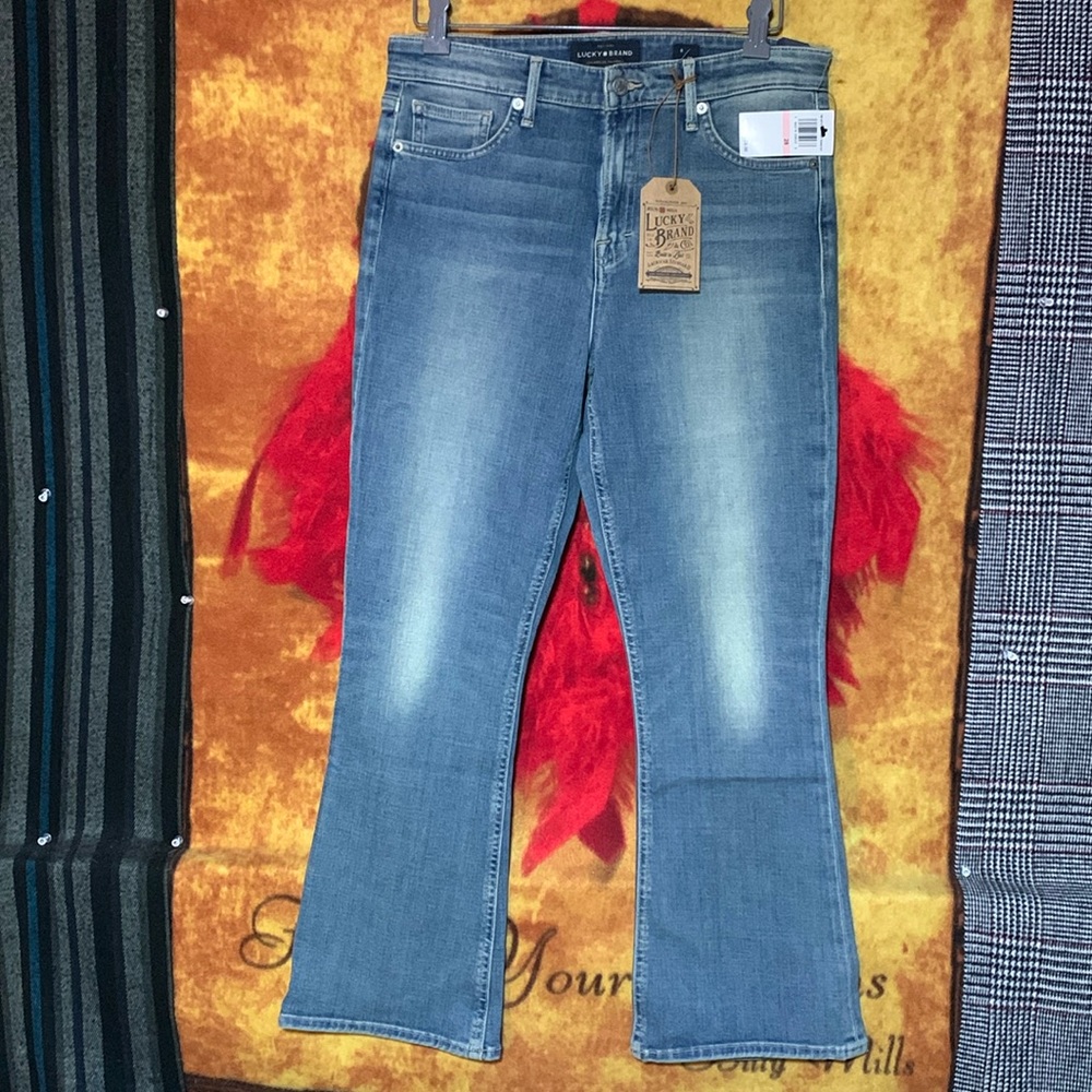 LUCKY BRAND-women’s blue denim RIO RANCO ‘BRIDETTE CROPPED FLARE’ jeans